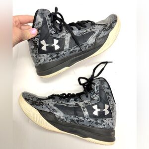 Under Armour Camo Boy’s Basketball Shoes